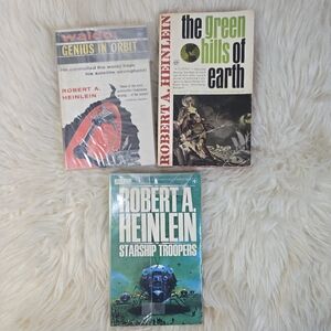 Vintage Robert A Heinlein Sci-Fi Lot Bundle Colletors Books